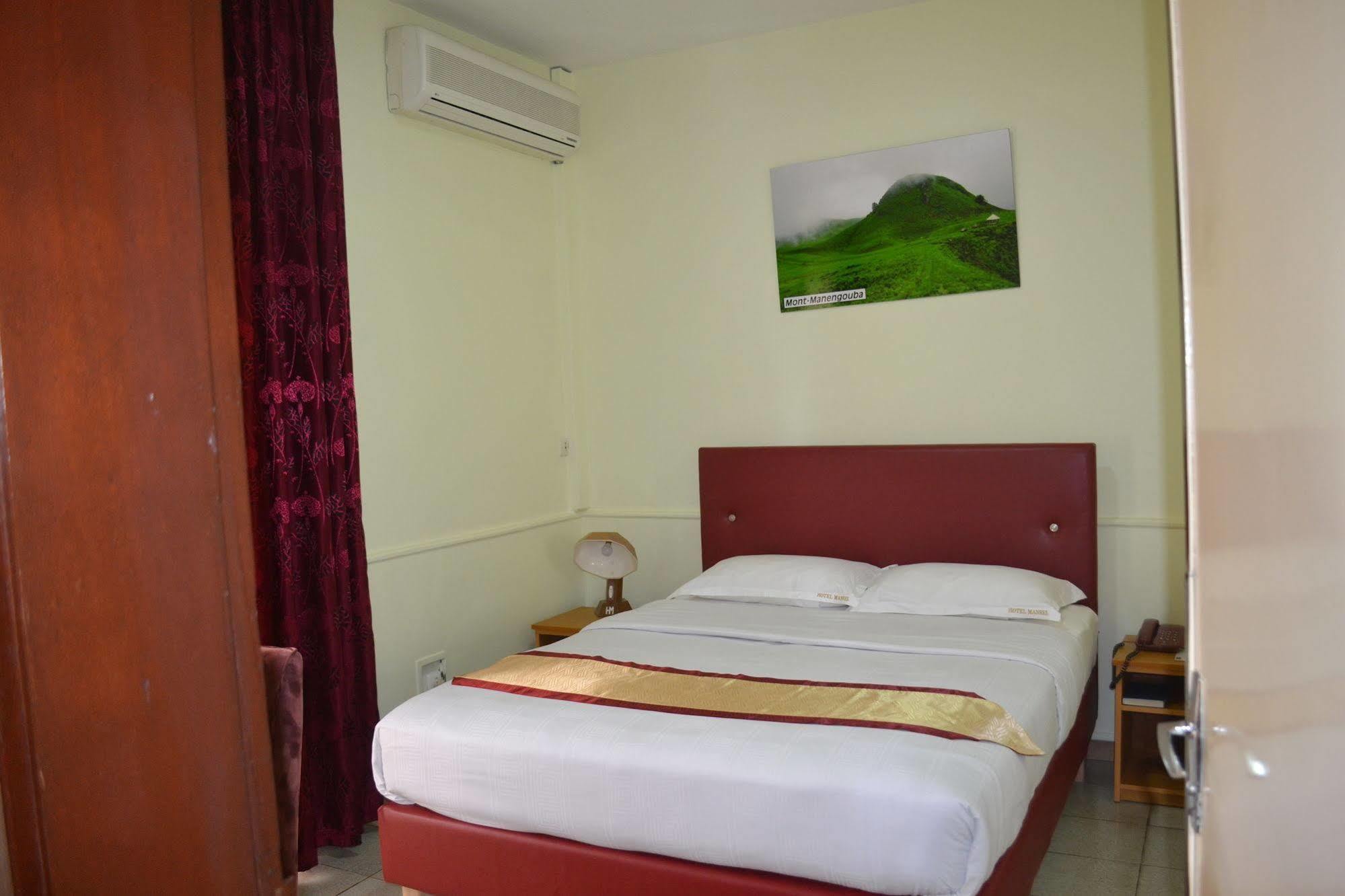Hotel Mansel Yaoundé エクステリア 写真